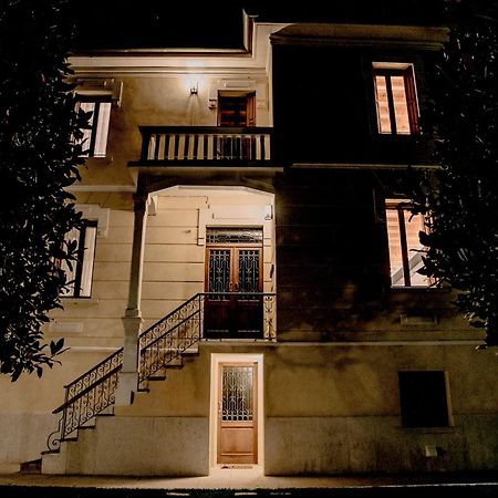 Naboo Verona Luxury Suites エクステリア 写真