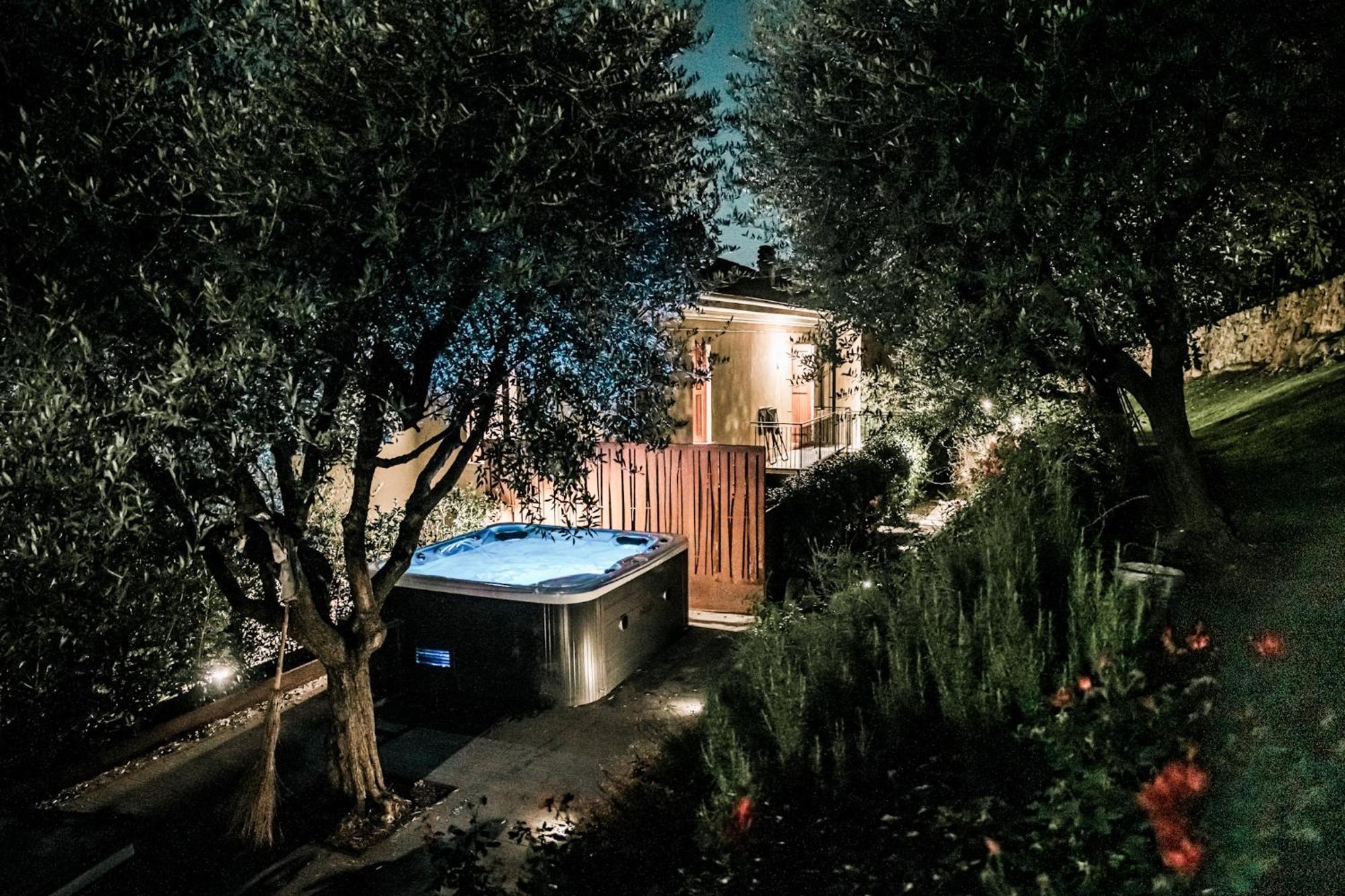 Naboo Verona Luxury Suites エクステリア 写真